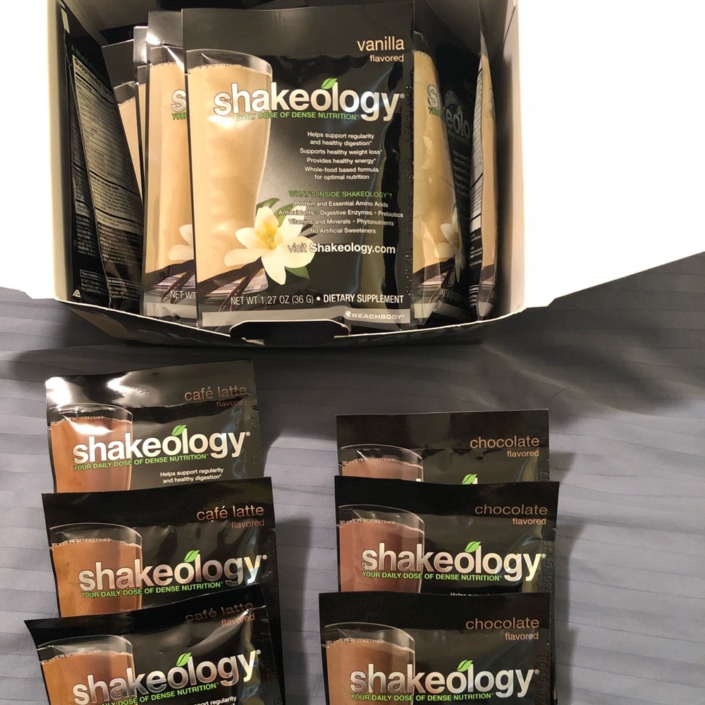 Beachbody shakeology vanilla cafe latte chocolate